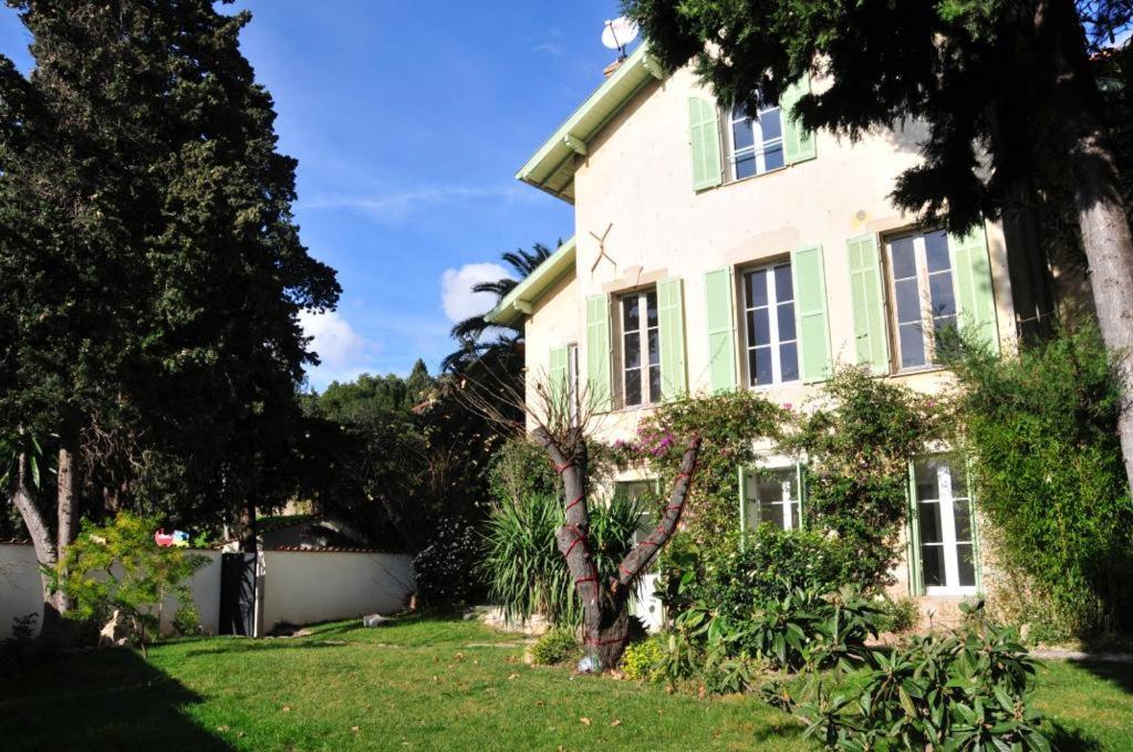 Residence Alouettes Hyères Exteriör bild